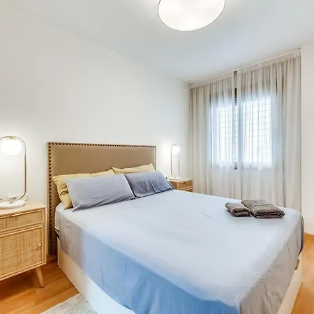 Apartment Modern & Cozy Near Old Town